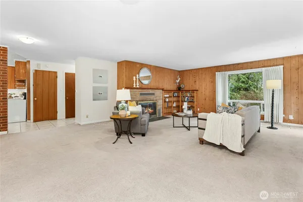 $965,000 | 6526 Northeast 198th Street, Kenmore, WA 98028