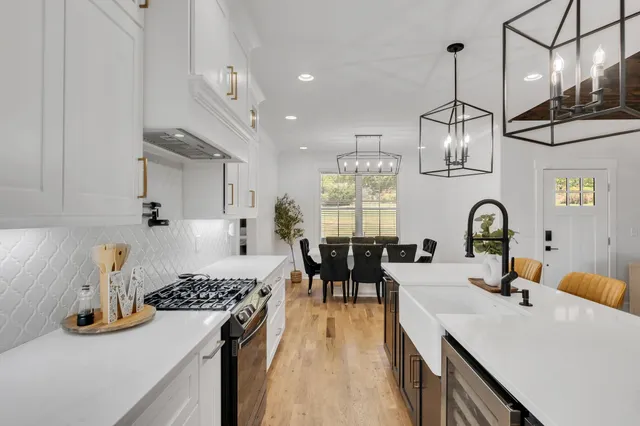 $899,900 | 4195 Pulaski Highway, Culleoka, TN 38451