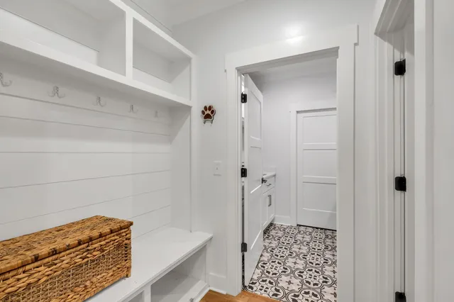 $899,900 | 4195 Pulaski Highway, Culleoka, TN 38451