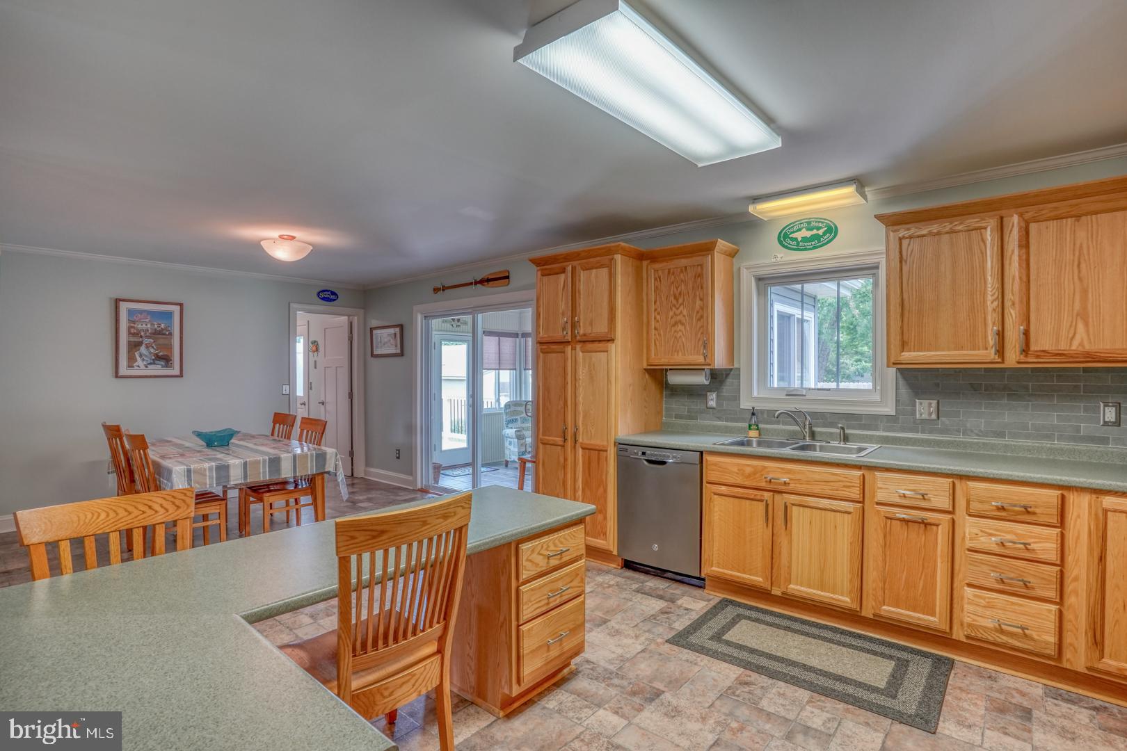 34769 Frontier Road Lewes, DE 19958 - Photo 27 of 45 large eat-in kitchen