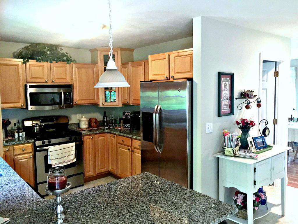22 Autumn Woods Road Salem, NH 03079 - Photo 5 of 21 Gallery Image 5