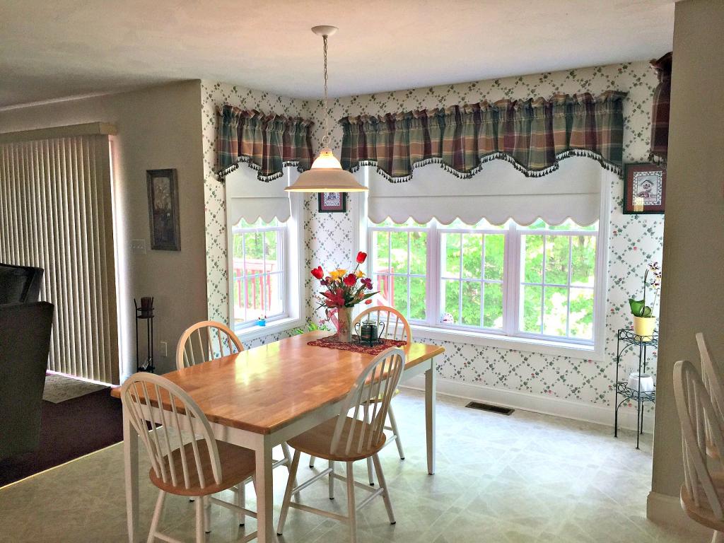 22 Autumn Woods Road Salem, NH 03079 - Photo 7 of 21 Gallery Image 7