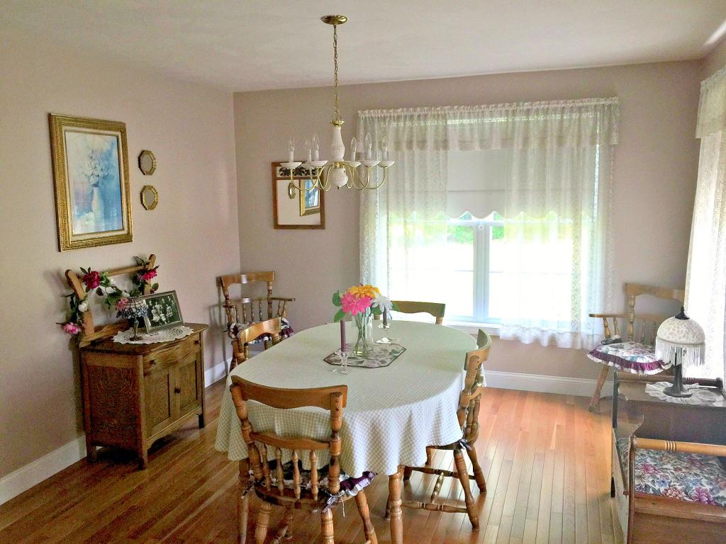 22 Autumn Woods Road Salem, NH 03079 - Photo 10 of 21 Gallery Image 10