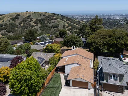 $2,750,000 | 3412 Plateau Drive, Belmont, CA 94002