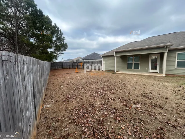 $1,475 | 209 Allington Court, Warner Robins, GA 31088