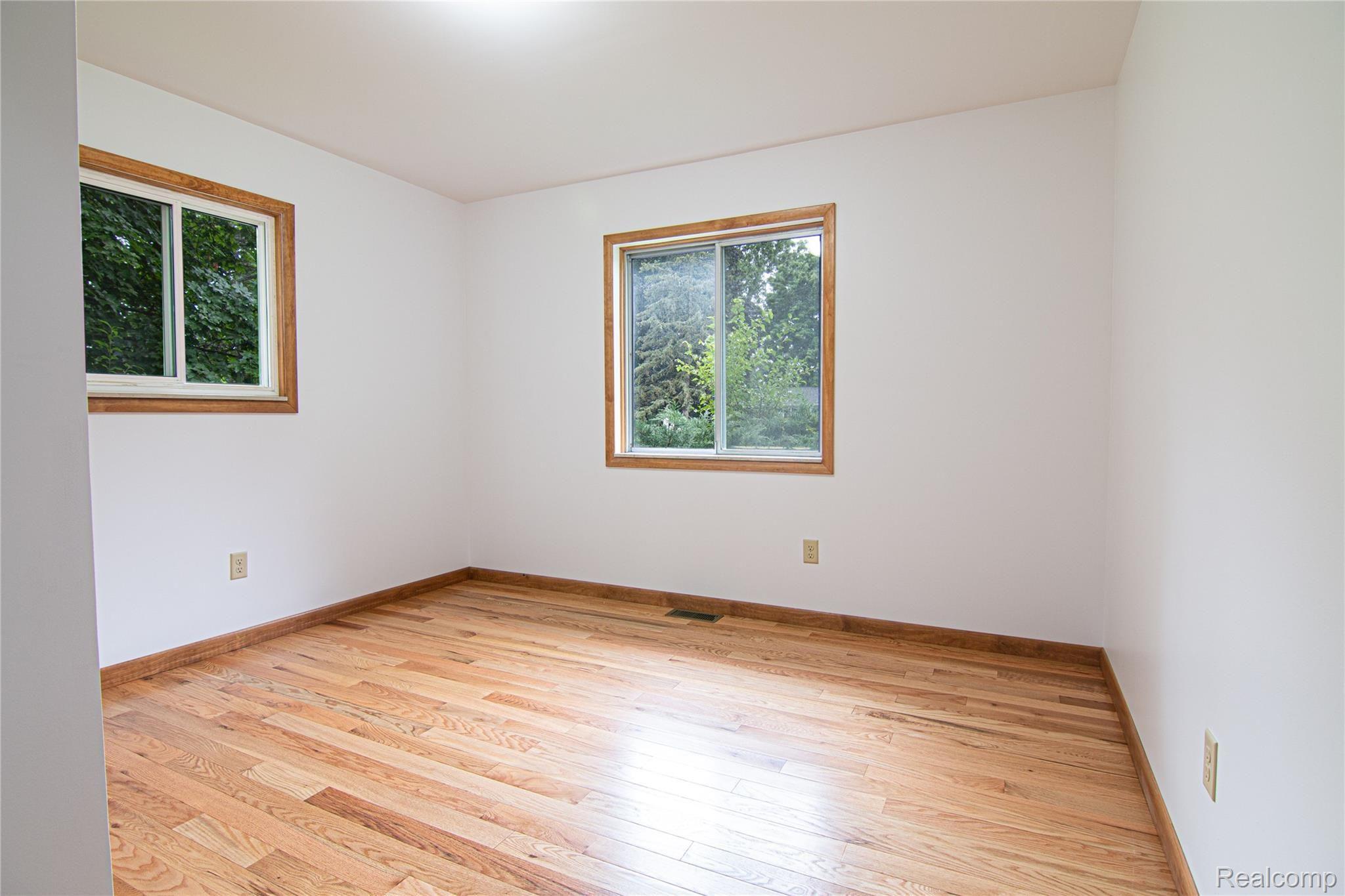 13532 Tuscola Road Clio, MI 48420 - Photo 8 of 17 13532 Tuscola Rd Clio (Bedroom) (3).jpg