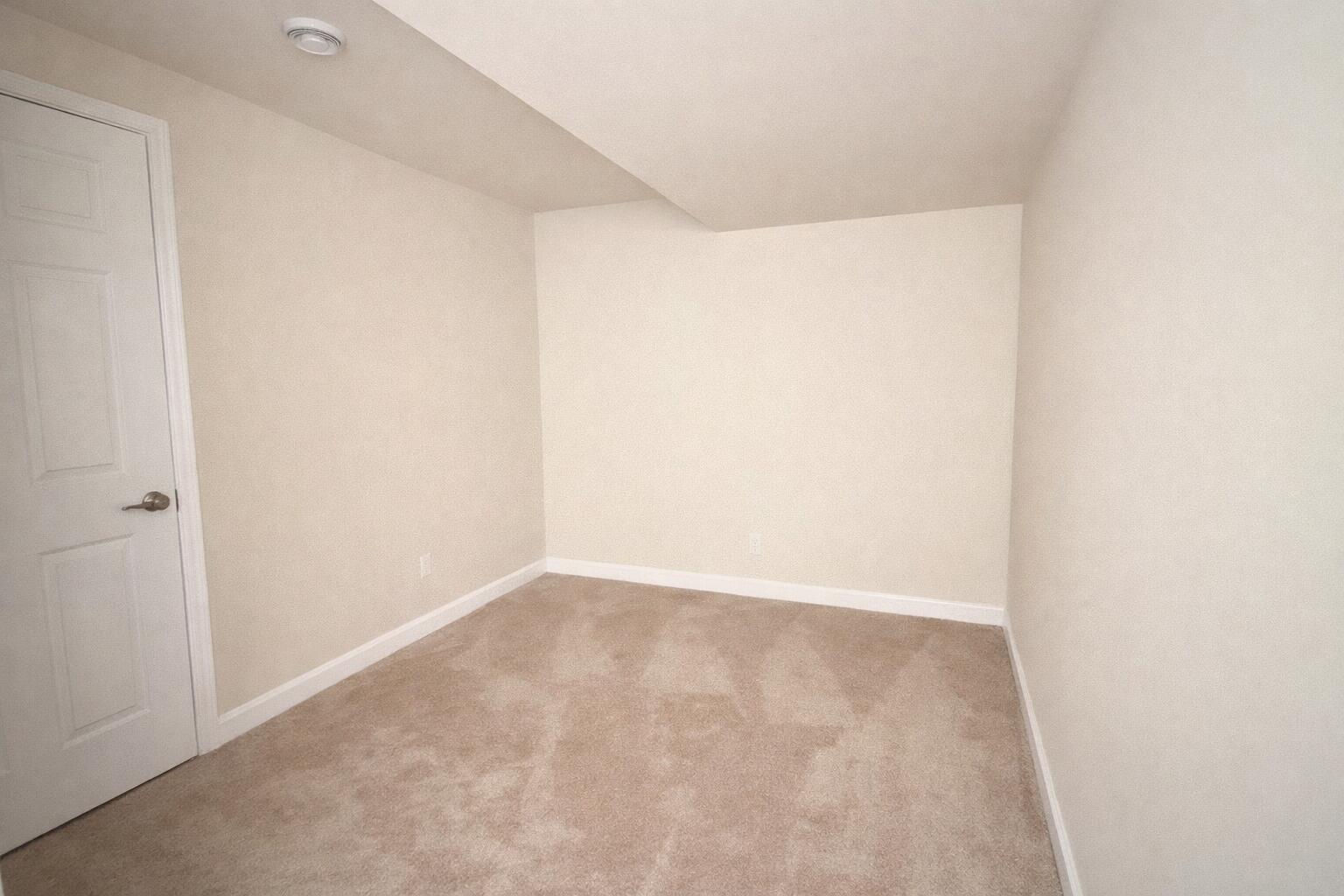 901 Hawthorne Court Manitowoc, WI 54220 - Photo 37 of 47 25 lower level office or potential 4th b