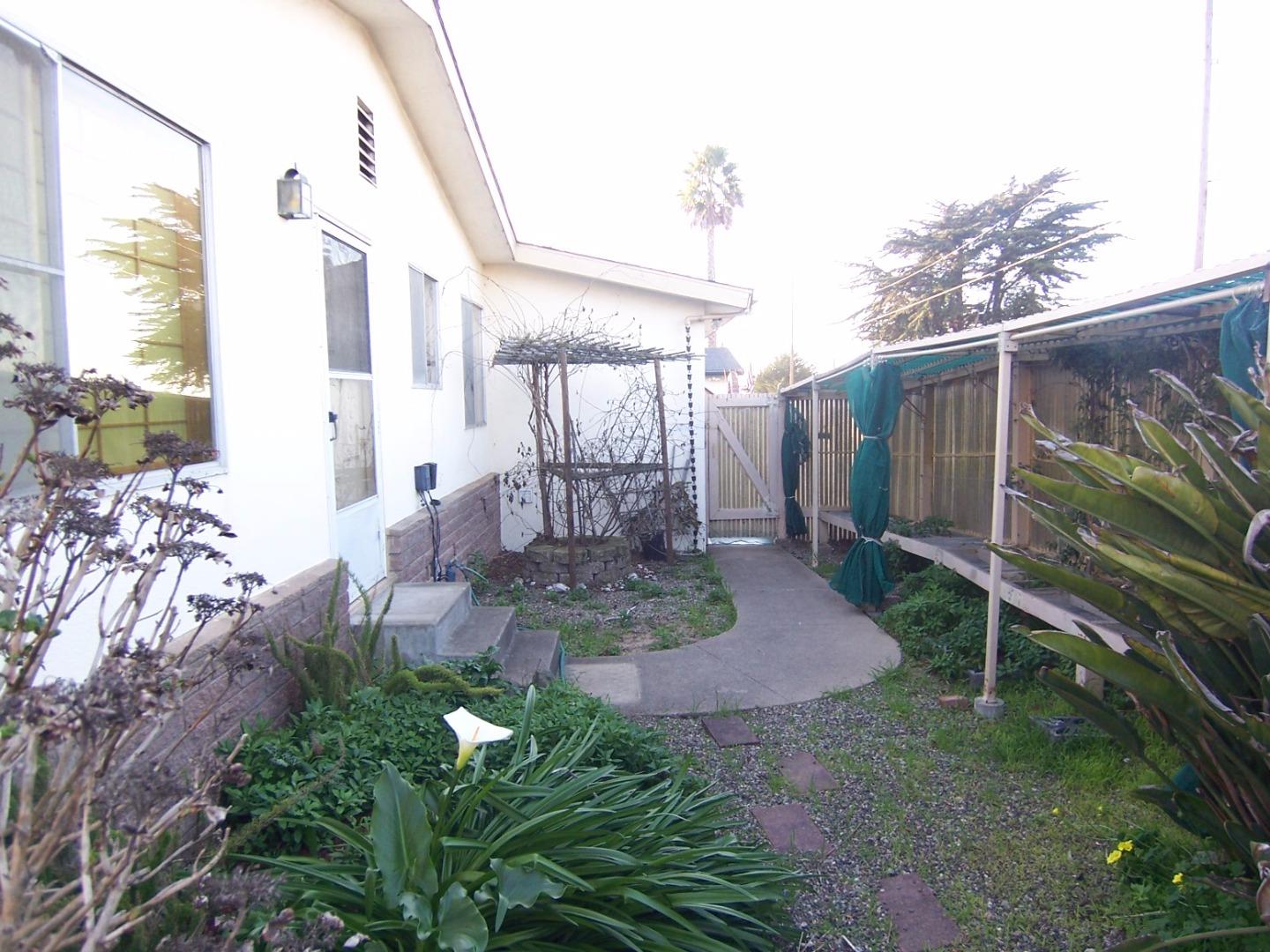 270 Beach Road Marina, CA 93933 - Photo 26 of 32 Gallery Image 26