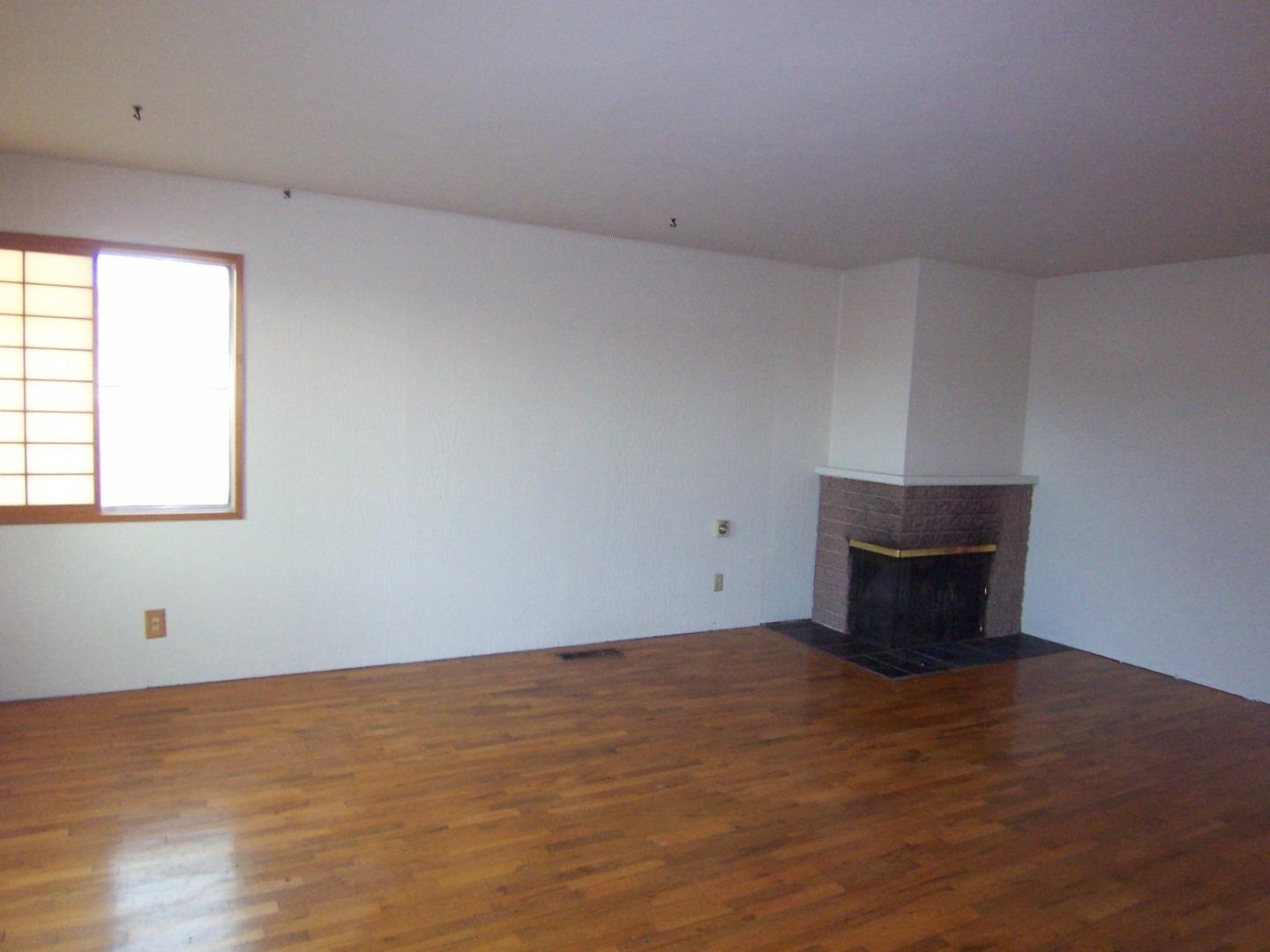 270 Beach Road Marina, CA 93933 - Photo 3 of 32 Gallery Image 3