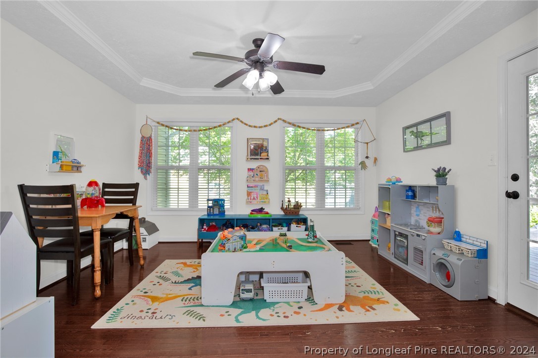 101 Lattimore Road Cameron, NC 28326 - Photo 12 of 33 a living room with furniture and a window