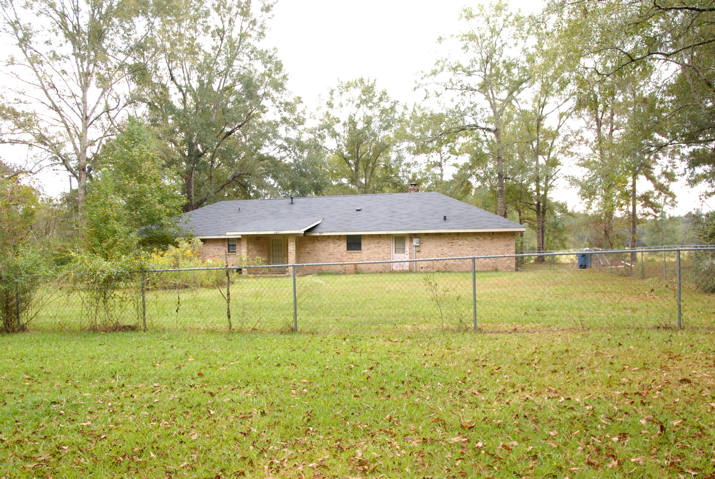 176 Pine Loop Road McLain, MS 39456 - Photo 4 of 31 DSC_0278