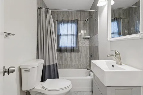 $475,000 | 5183 Independence Street, Maple Plain, MN 55359