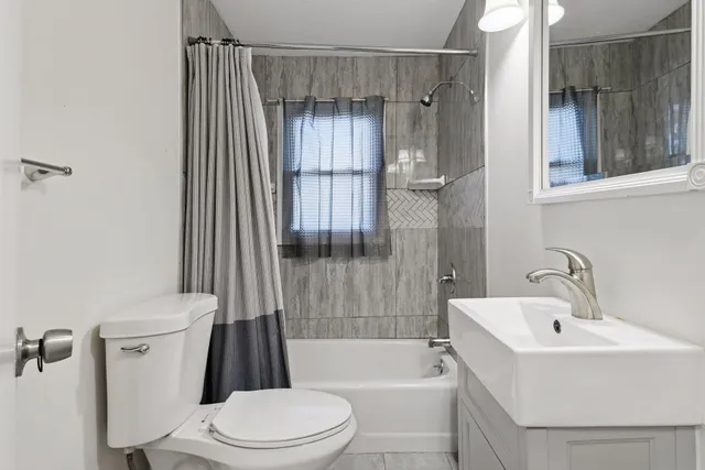 $475,000 | 5183 Independence Street, Maple Plain, MN 55359