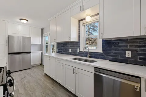 $475,000 | 5183 Independence Street, Maple Plain, MN 55359