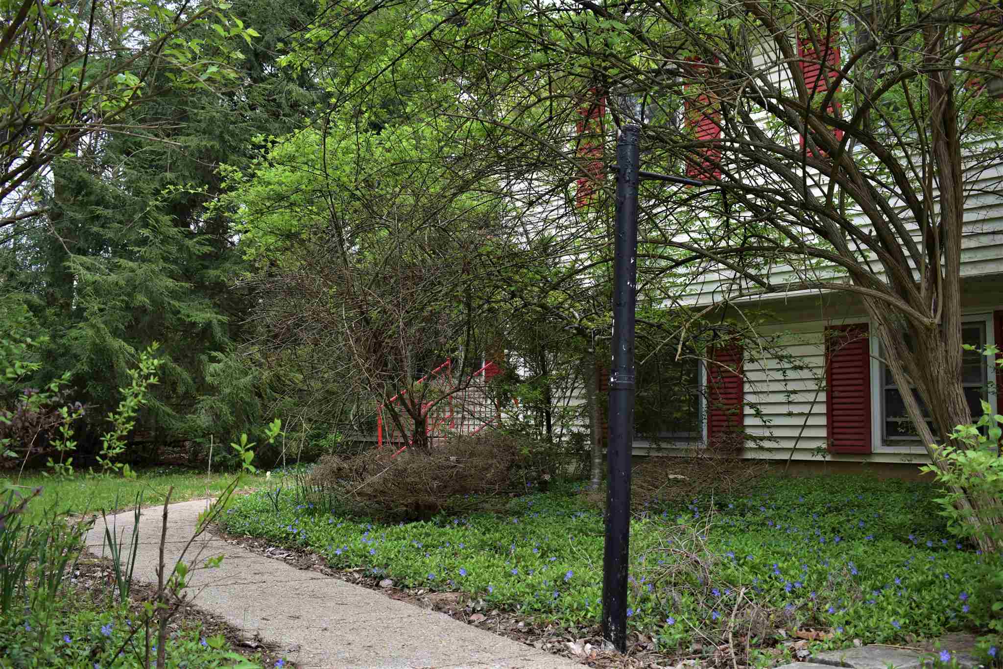 1235 East Matlock Road Bloomington, IN 47408 - Photo 3 of 27