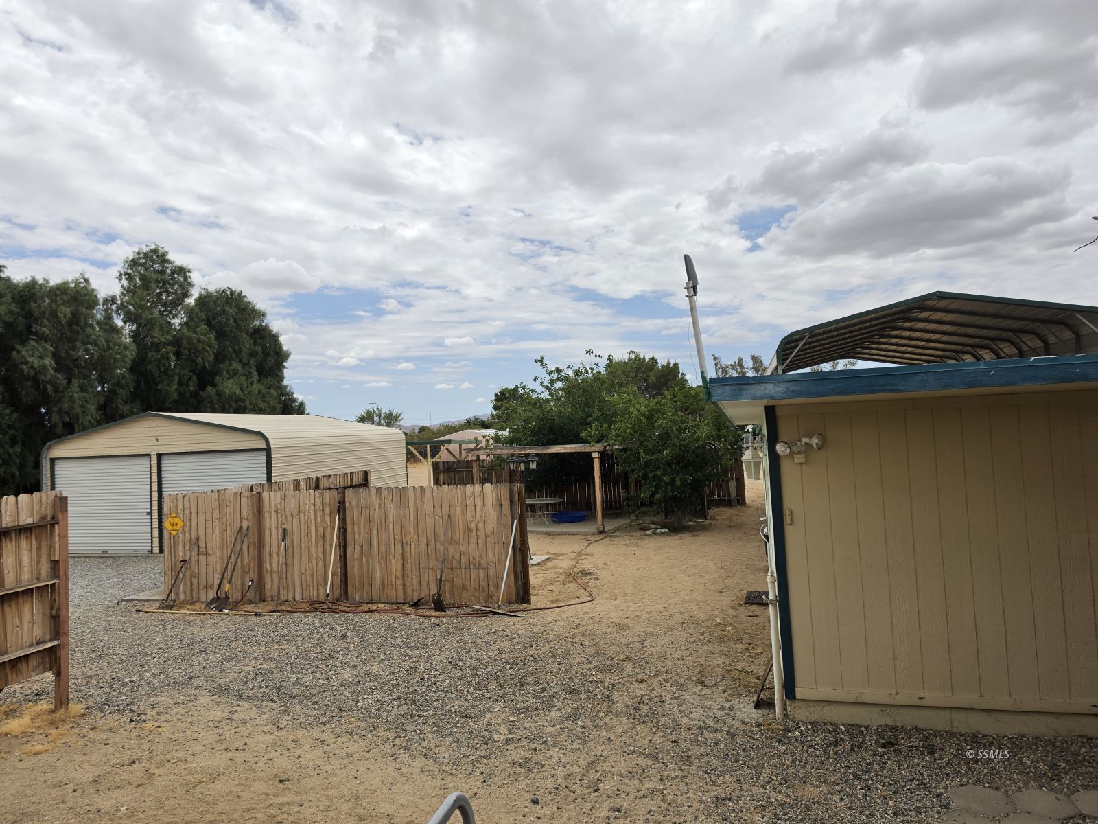 4009 Weiman Avenue Ridgecrest, CA 93555 - Photo 9 of 13