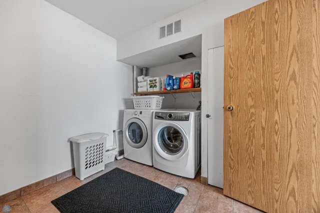 $279,000 | 1836 12th Street East, West Fargo, ND 58078