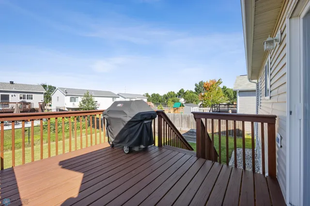 $279,000 | 1836 12th Street East, West Fargo, ND 58078