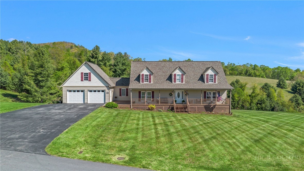 461 Doctors Street Sparta, NC 28675 - Photo 4 of 48