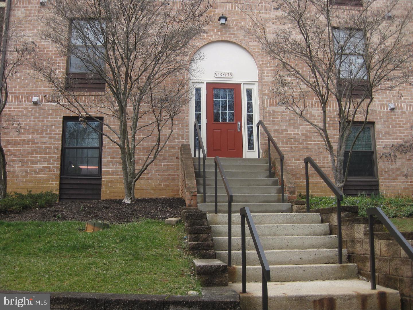 930 Washington Place, Unit 30 Chesterbrook, PA 19087 - Photo 1 of 24 Gallery Image 1