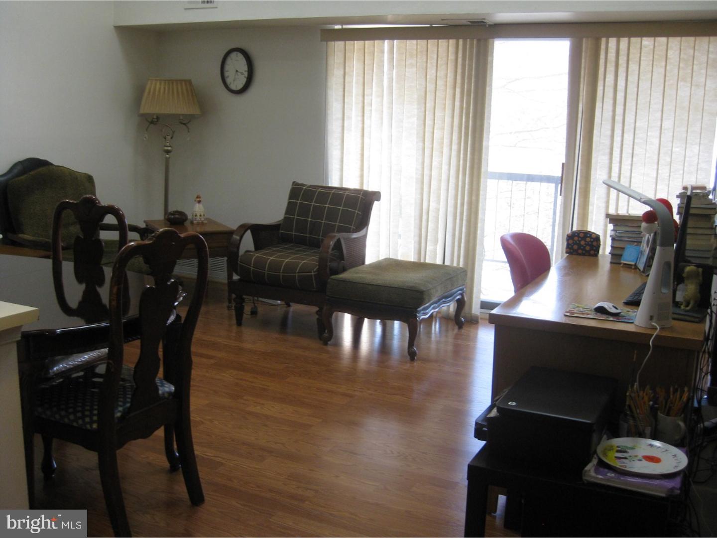 930 Washington Place, Unit 30 Chesterbrook, PA 19087 - Photo 8 of 24 Living Room