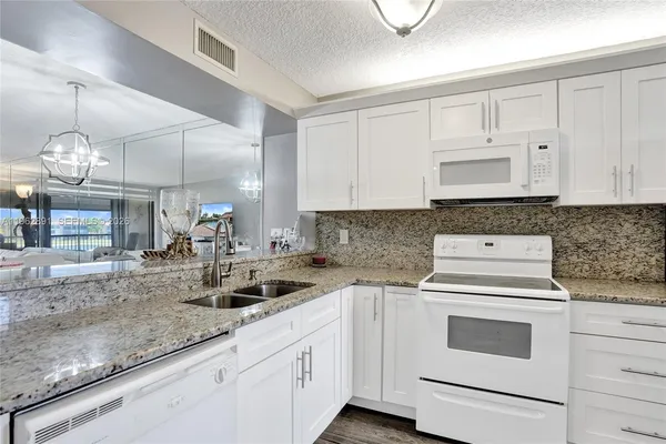$239,000 | Coral Gate Community, Margate, FL 33063