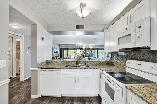 $239,000 | Coral Gate Community, Margate, FL 33063