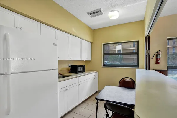 $239,000 | Coral Gate Community, Margate, FL 33063