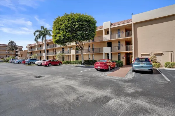 $239,000 | Coral Gate Community, Margate, FL 33063