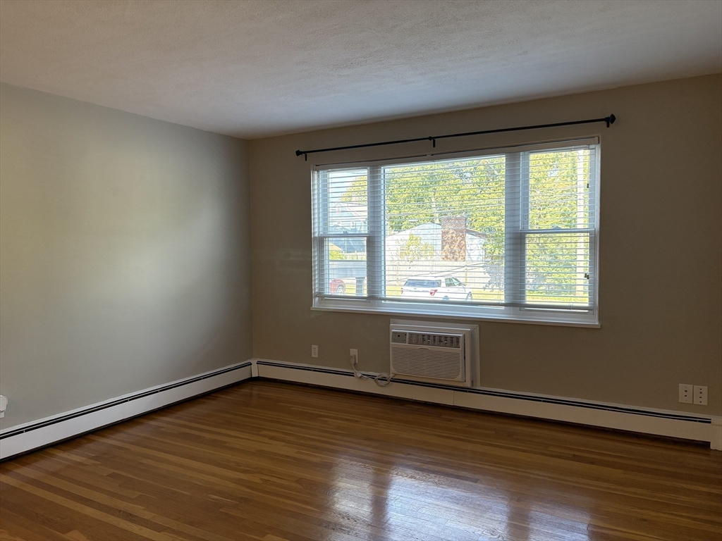 32 Whitman Road, Unit 13 Waltham, MA 02453 - Photo 3 of 26