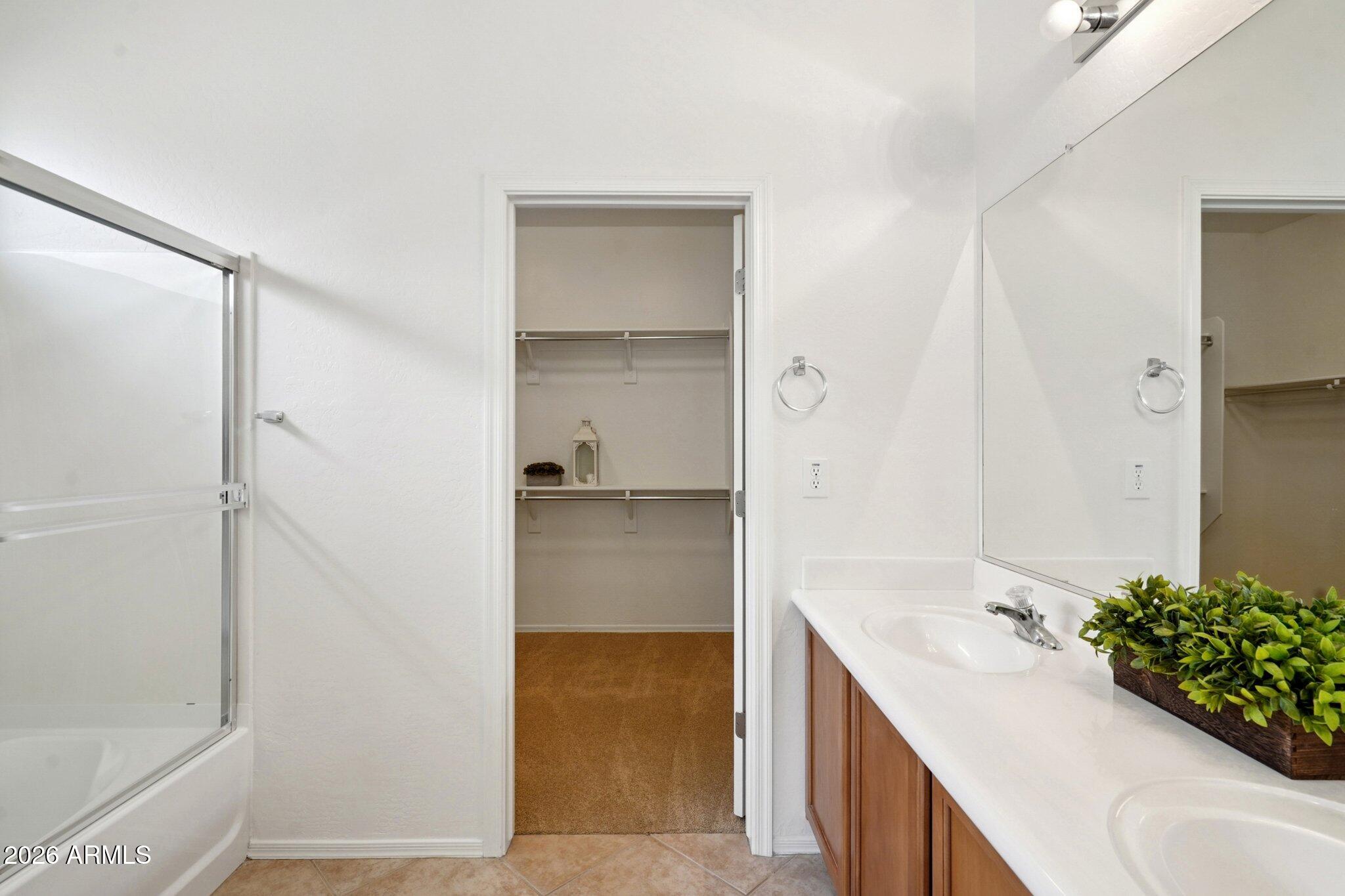 3852 West Ranier Court Anthem, AZ 85086 - Photo 19 of 58 23-web-or-mls-W Ranier Ct-S1104-024