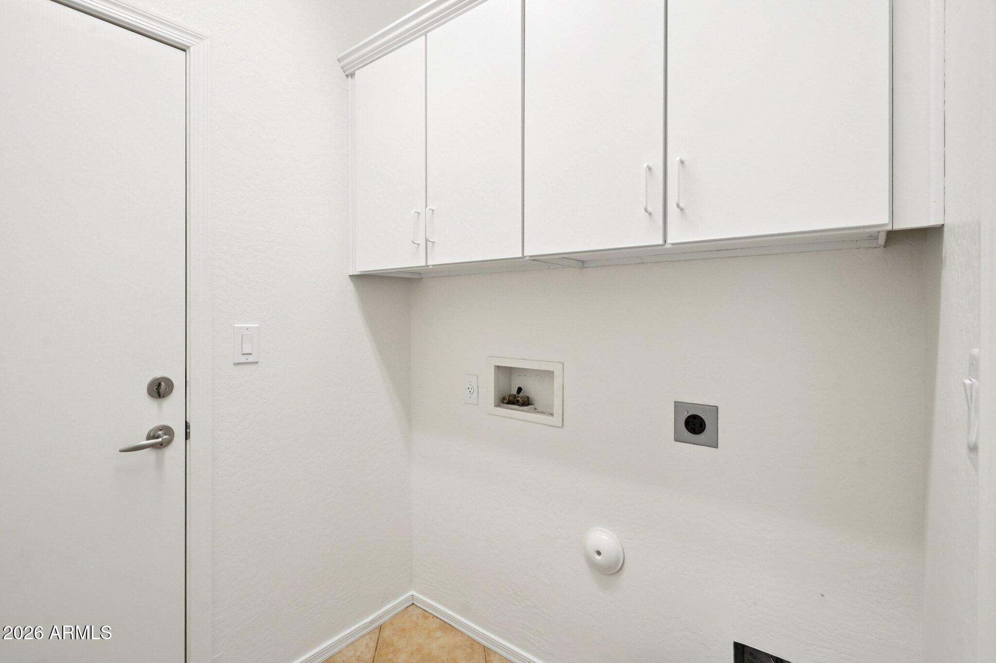 3852 West Ranier Court Anthem, AZ 85086 - Photo 34 of 58 a view of an empty room