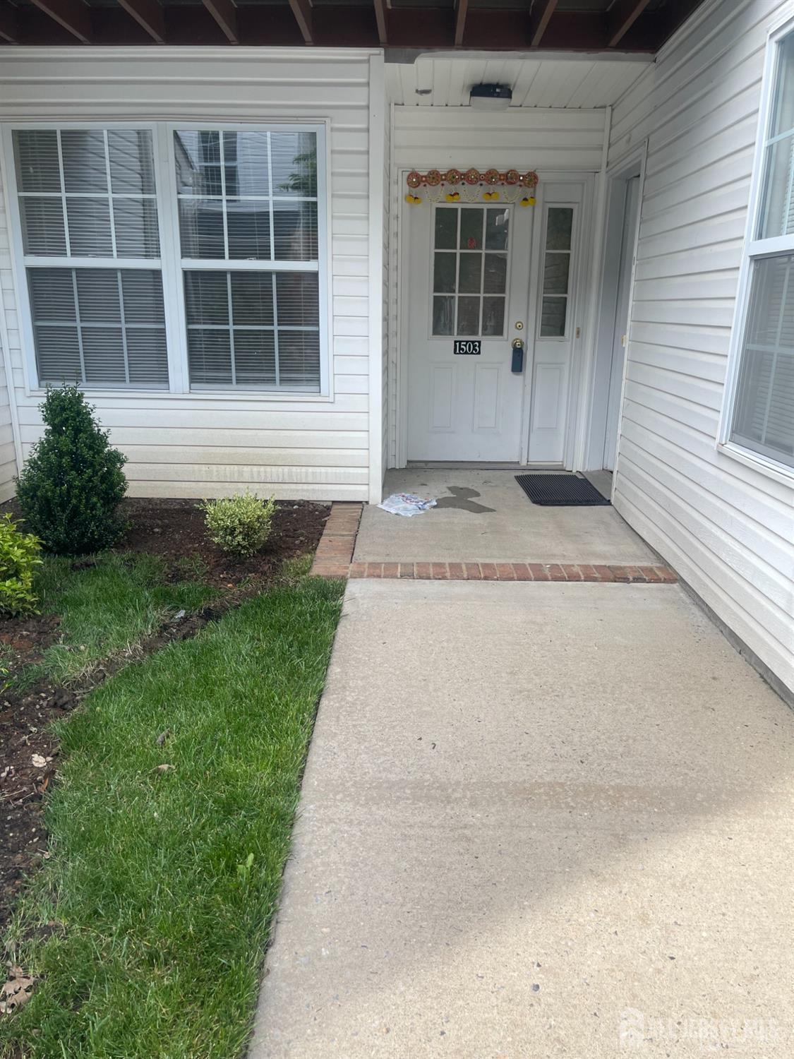 1503 Plymouth Road North Brunswick, NJ 08902 - Photo 2 of 22