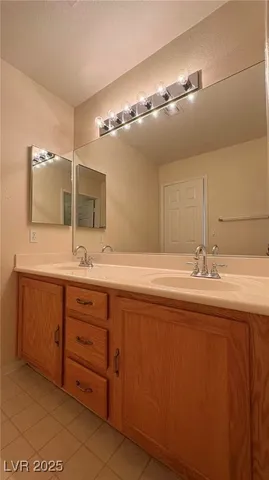 $2,140 | 8215 Violet Meadow Court, Las Vegas, NV 89117