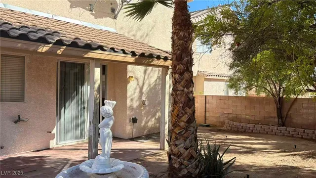 $2,140 | 8215 Violet Meadow Court, Las Vegas, NV 89117