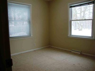 7171 Elms Road Flushing, MI 48433 - Photo 9 of 12 20187113-8.JPG