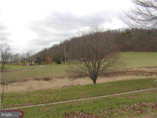 94 Hill View Road Robesonia, PA 19551 - Photo 4 of 5 Gallery Image 4