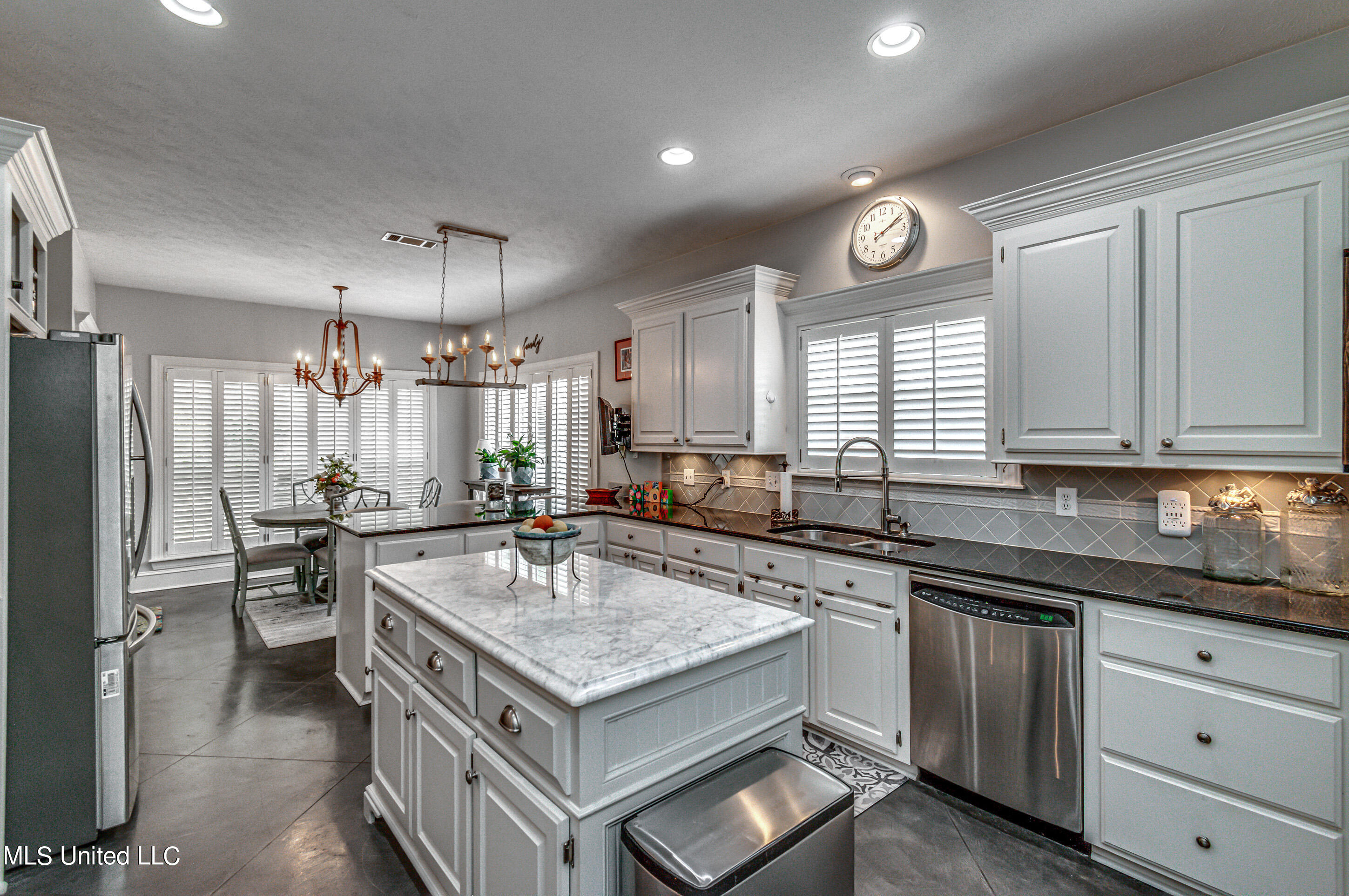 436 Ridge Circle Brandon, MS 39047 - Photo 17 of 84 436 Ridge Cir-71