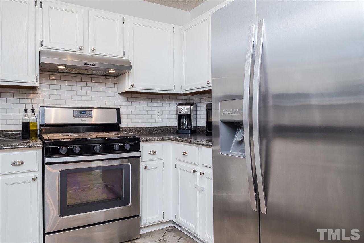 1036 Mills Street Raleigh, NC 27608 - Photo 4 of 25