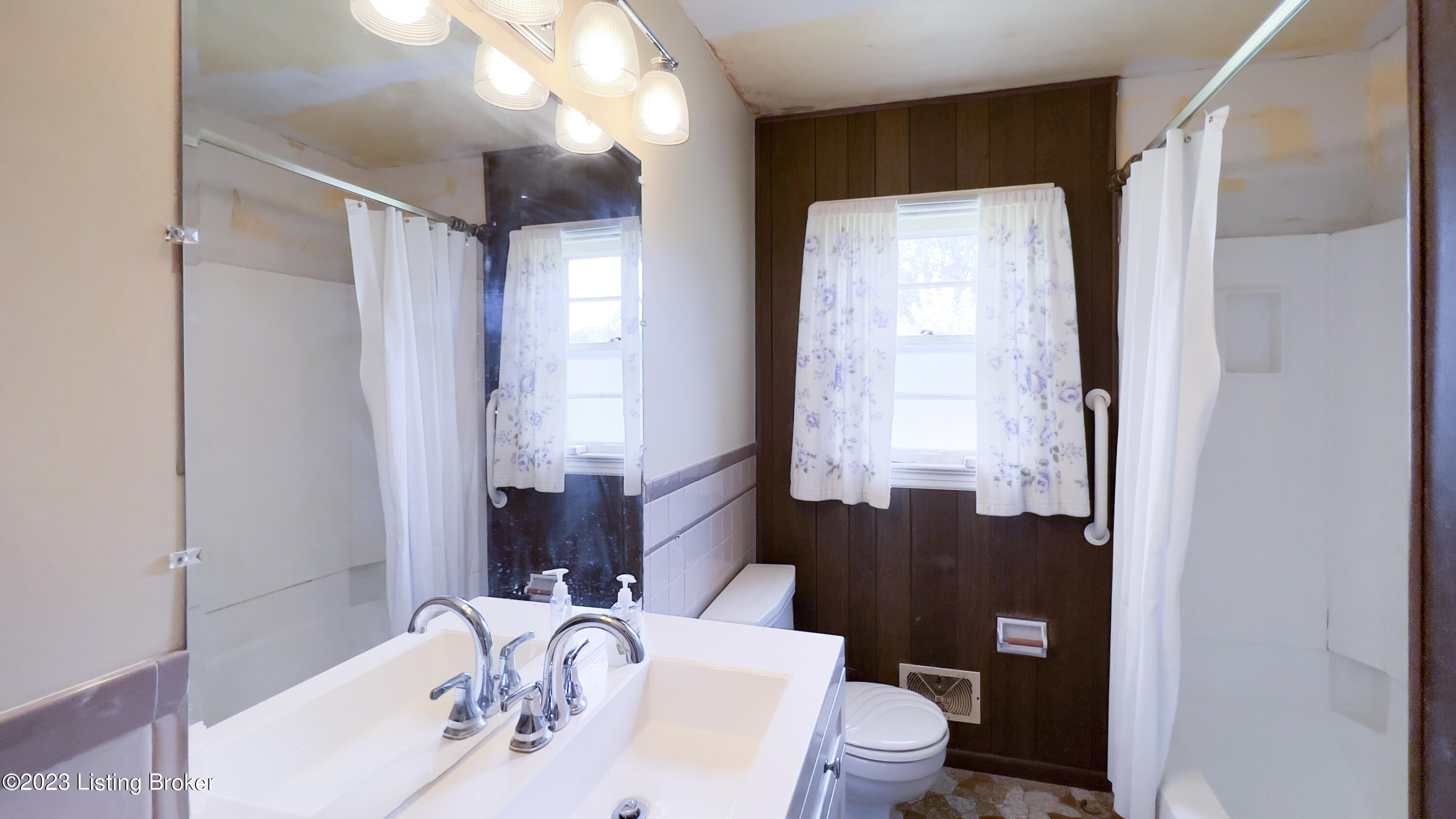 4601 Spen Lea Road Louisville, KY 40216 - Photo 20 of 48 4061 Spen Lea-17