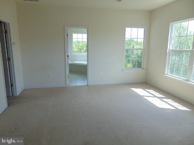 12127 Cypress Spring Road Clarksburg, MD 20871 - Photo 14 of 27 Master sitting area