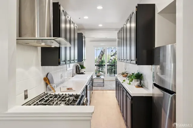 $6,995,000 | 729 Douglass Street, San Francisco, CA 94114