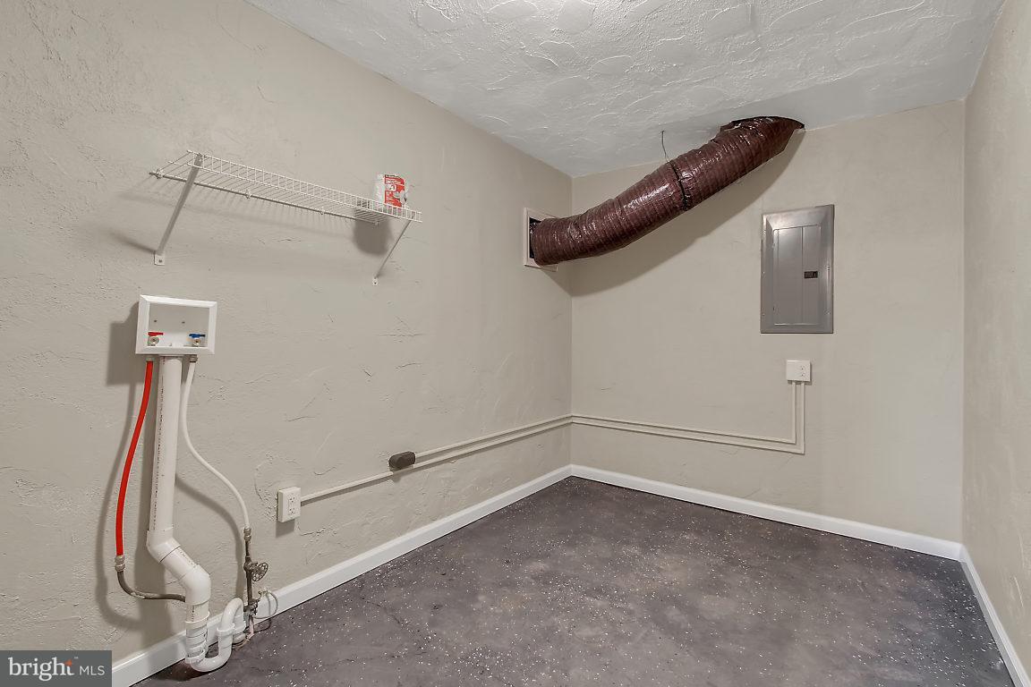 805 Clearmount Road York, PA 17403 - Photo 13 of 26 Gallery Image 13
