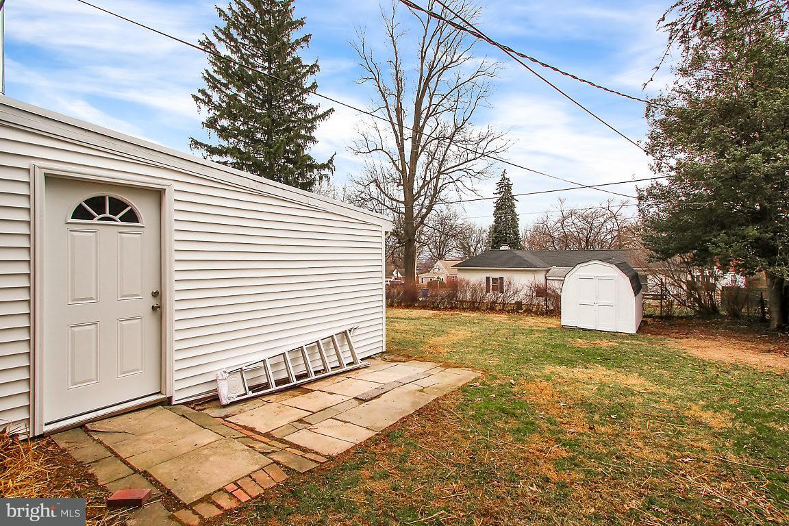 805 Clearmount Road York, PA 17403 - Photo 22 of 26 Gallery Image 22