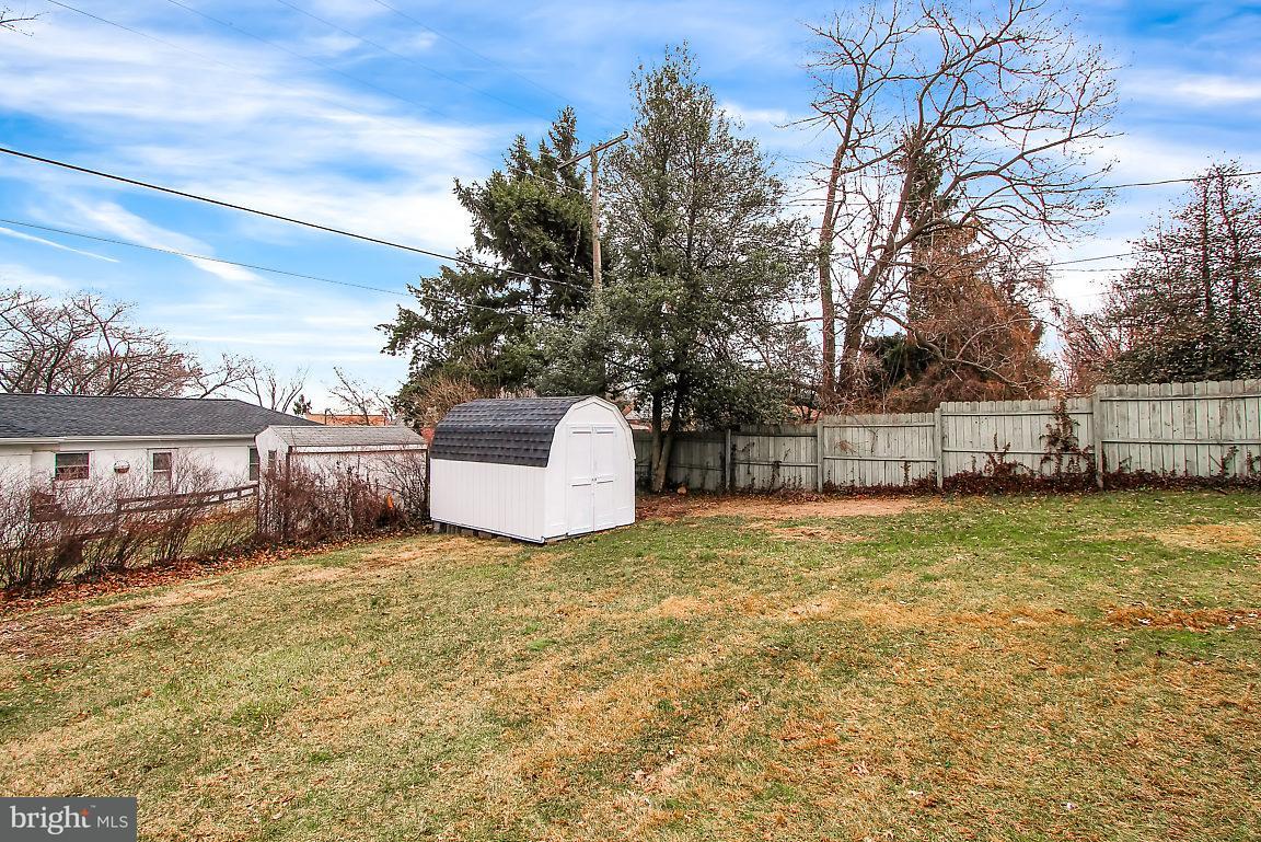 805 Clearmount Road York, PA 17403 - Photo 23 of 26 Gallery Image 23