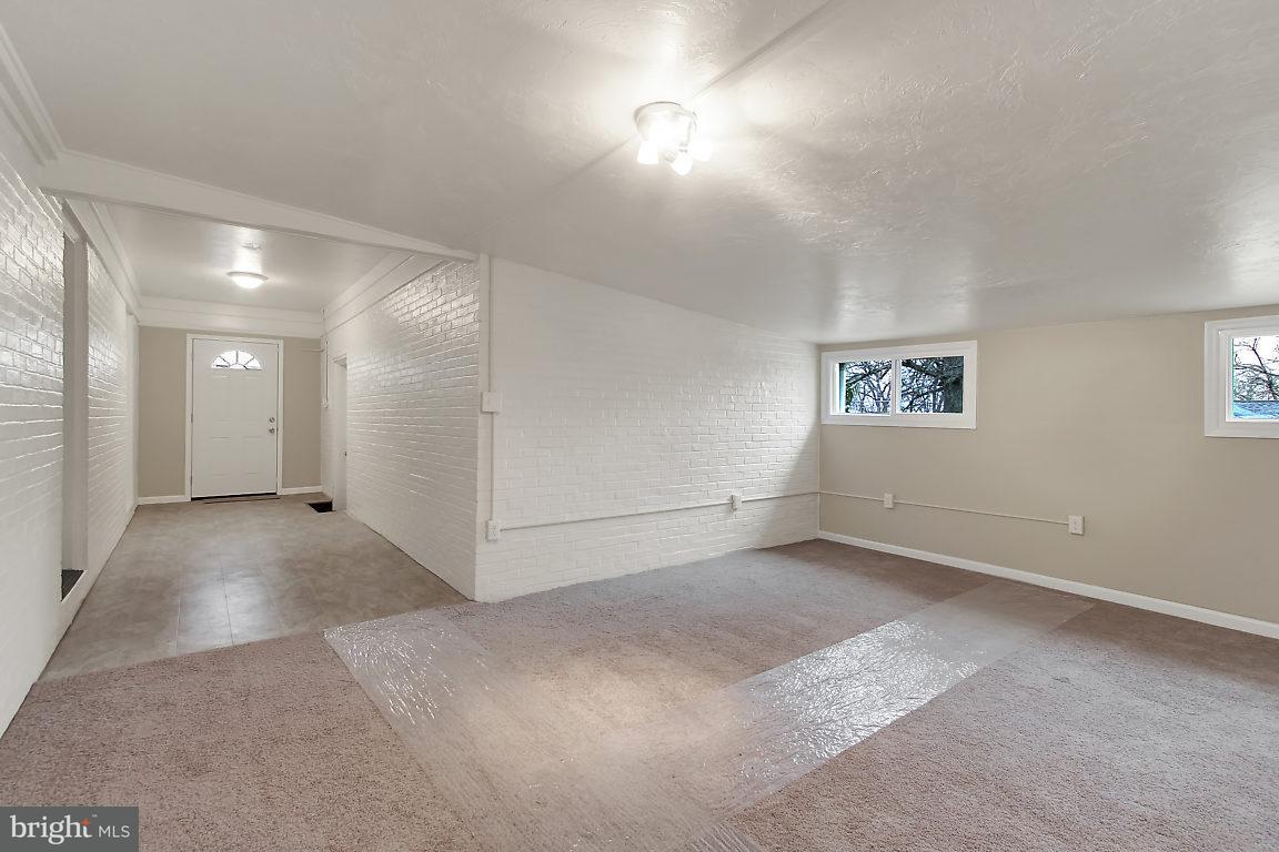 805 Clearmount Road York, PA 17403 - Photo 10 of 26 Gallery Image 10