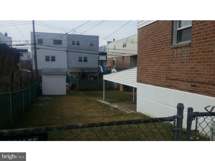 10920 Knights Road Philadelphia, PA 19154 - Photo 5 of 24 Back Yard