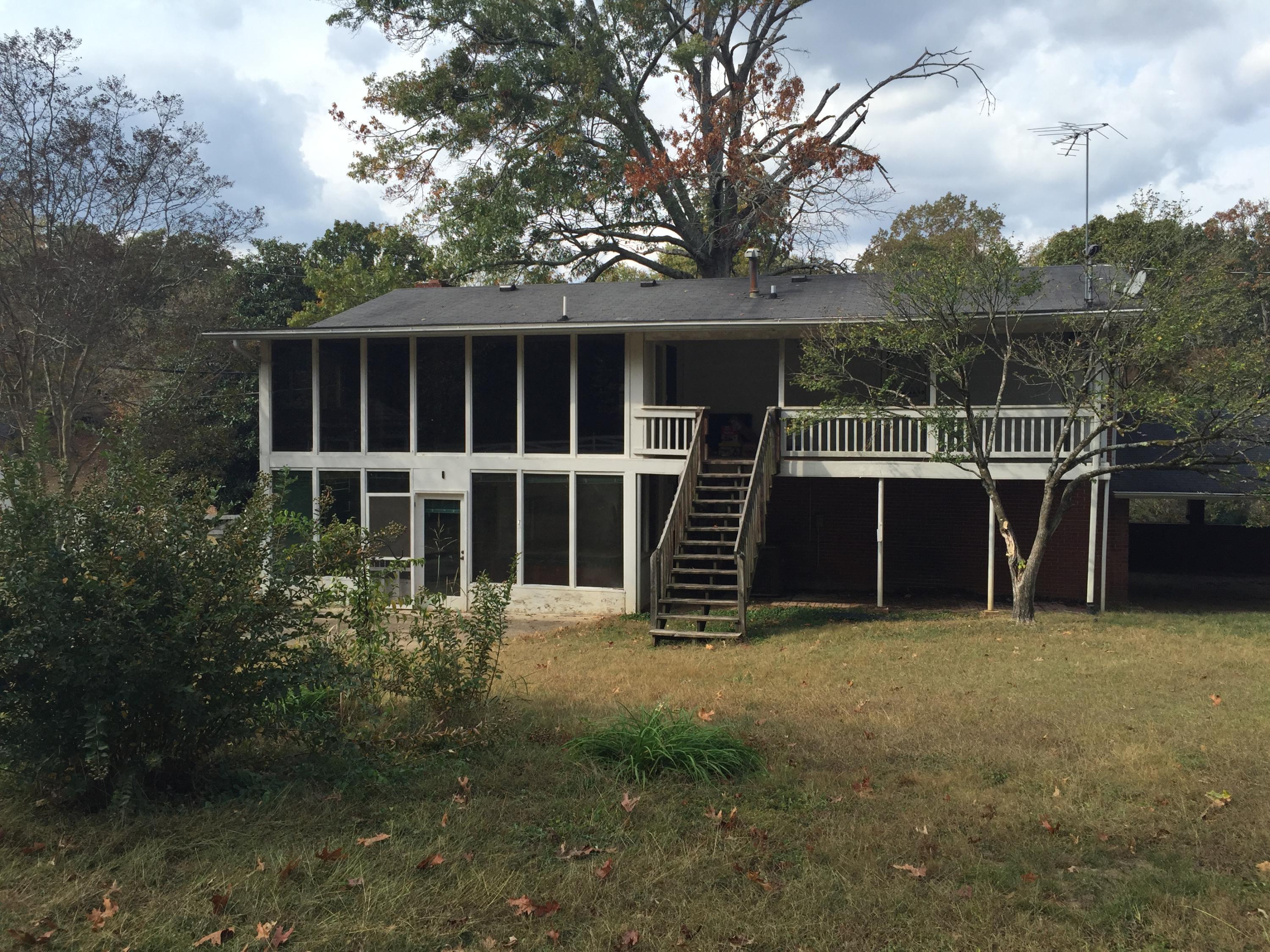 9202 River Oaks Road Harrison, TN 37341 - Photo 2 of 24 IMG_3762