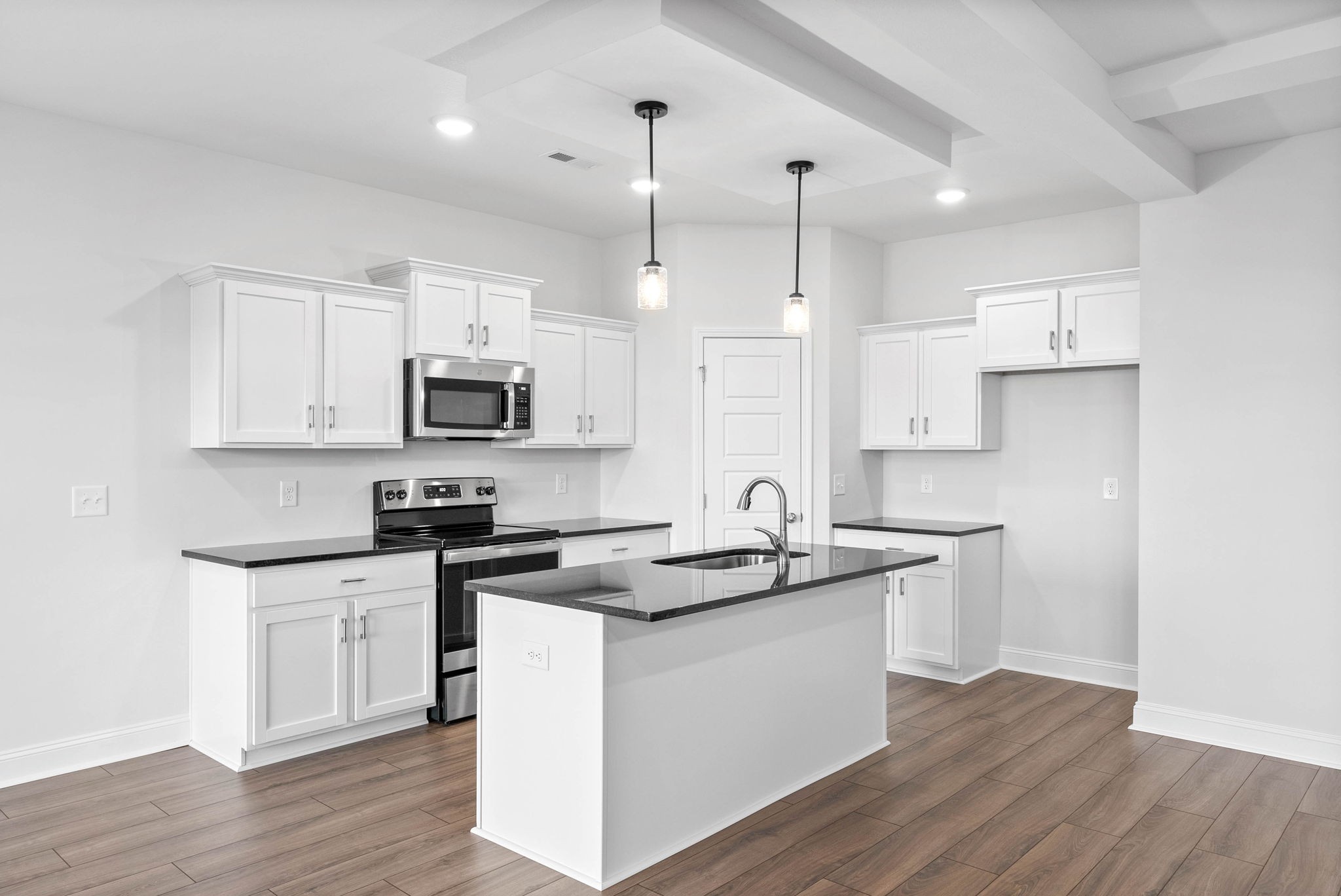 282 Elwell Road Clarksville, TN 37042 - Photo 15 of 33