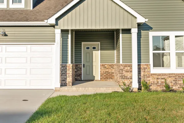 $1,990 | 282 Elwell Road, Clarksville, TN 37042